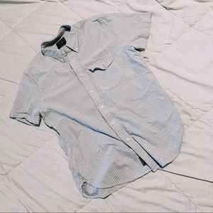 A&F: Short Sleeve Button-Up